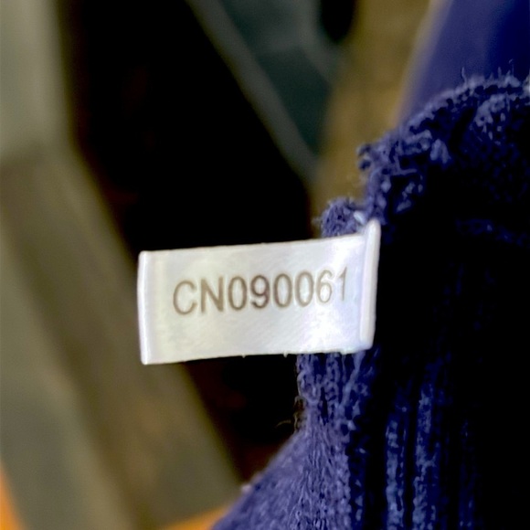 New York & Co Dolman Sweater Navy Blue Button Shoulder Sleeve Size M Fall Winter - Picture 10 of 10